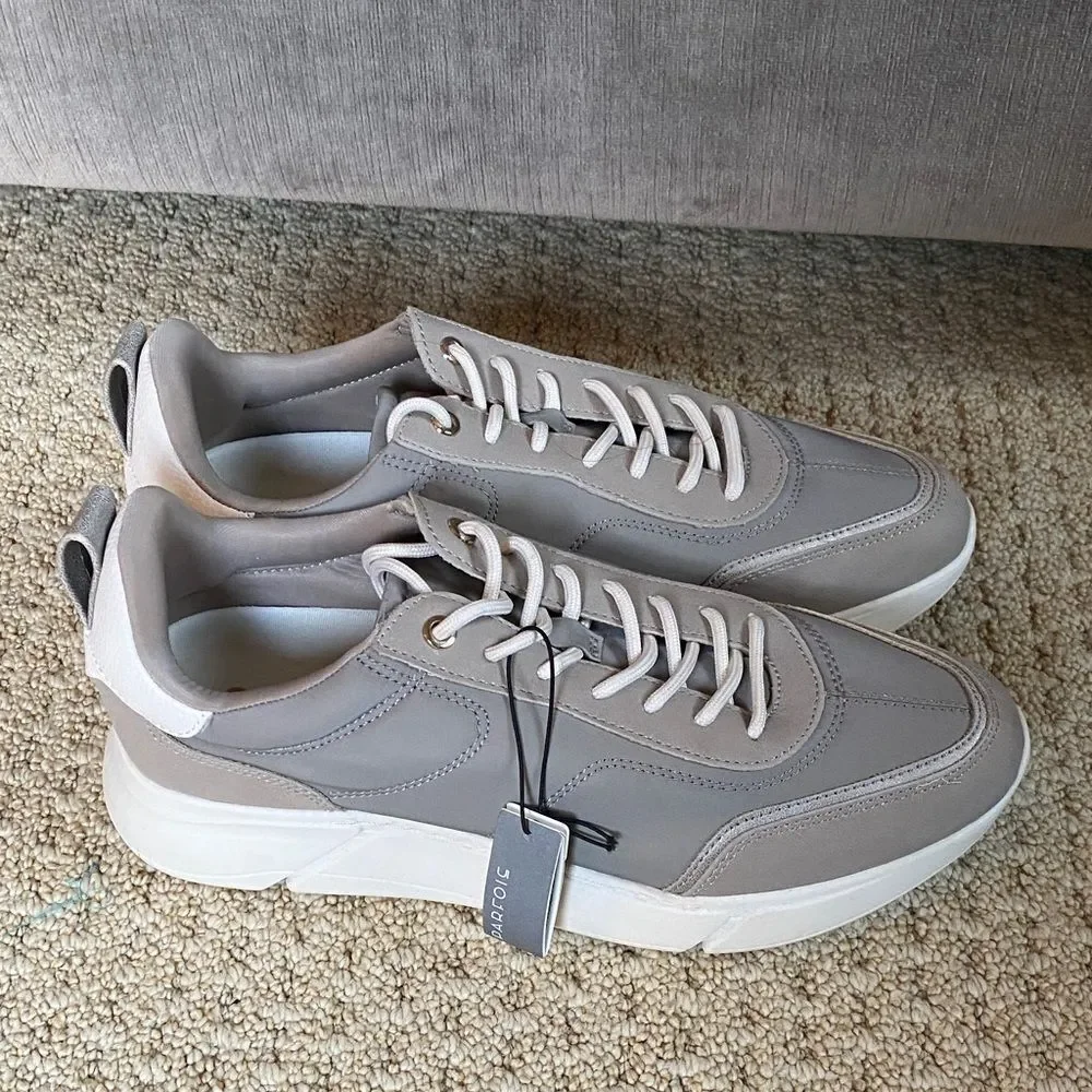 Stylish Gray Wonen’s Sneakers